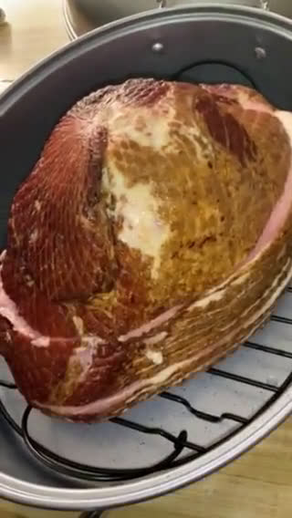 Foto del paso 4 de la receta: Jamón Glaseado con Salsa de Arándanos #elsabordelosrecuerdos