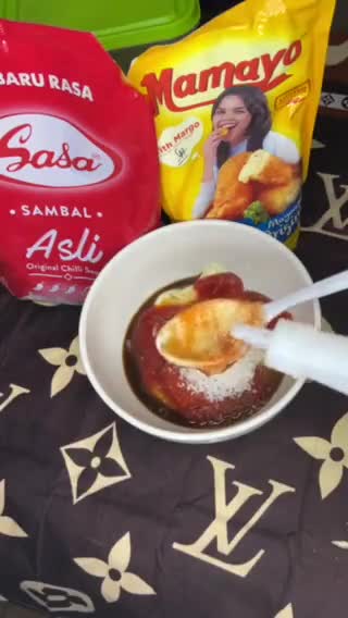 Foto langkah ke 2 dari resep Roti goreng kantong isi mayo spesial.