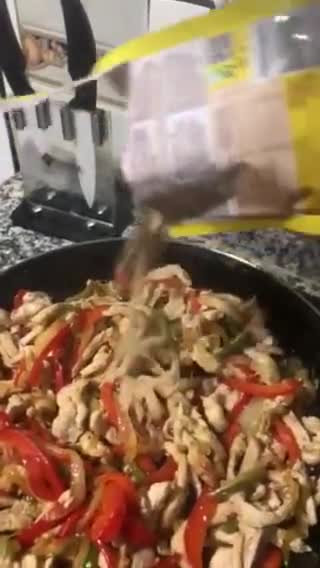 Foto del paso 6 de la receta: Fajitas de pollo