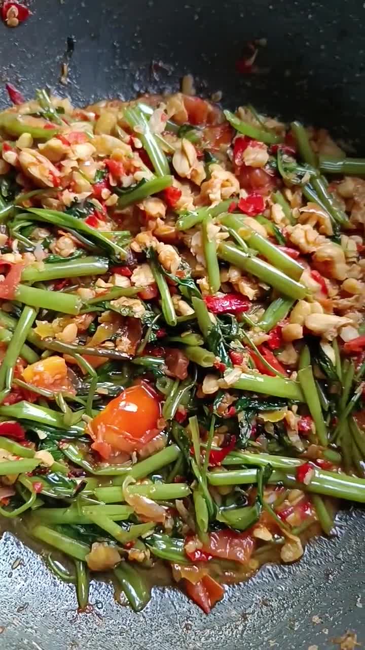 Foto langkah ke 3 dari resep Tumis sambal tempe kangkung.