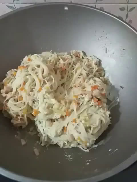 Foto langkah ke 4 dari resep 644.Miesoa Sosis Goreng (PuTel).