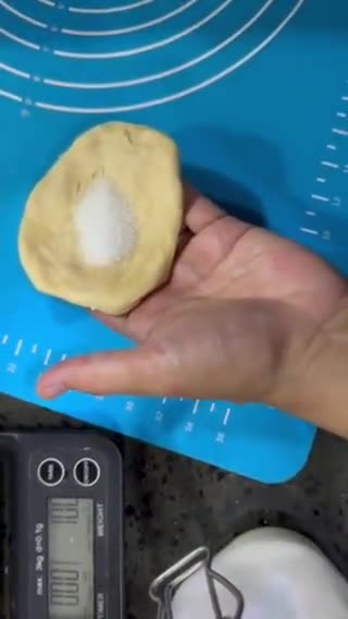 Gambar langkah 9 resipi Coffee Bun.