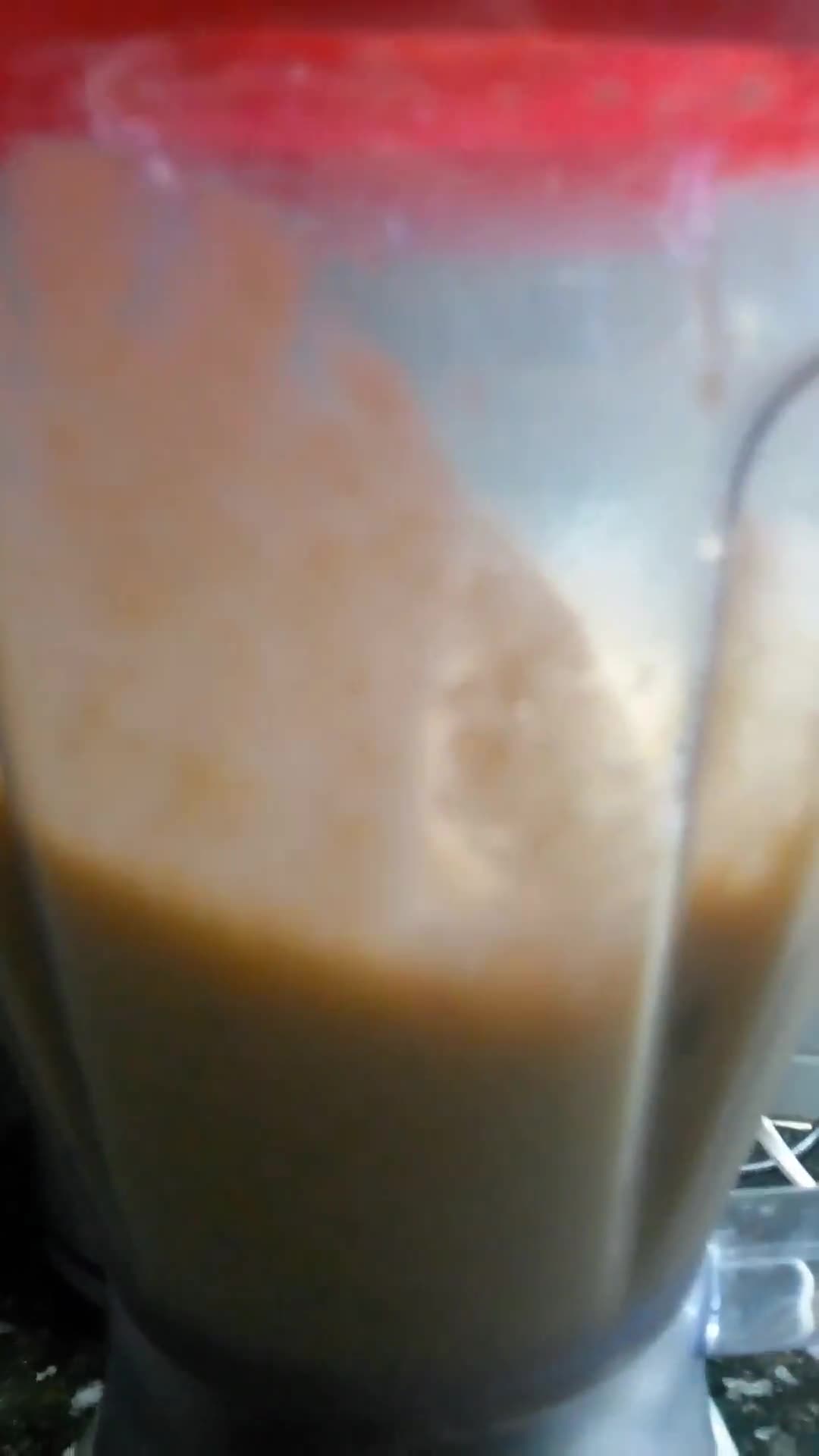 Foto del paso 2 de la receta: Helado mixto de duraznos y bananas