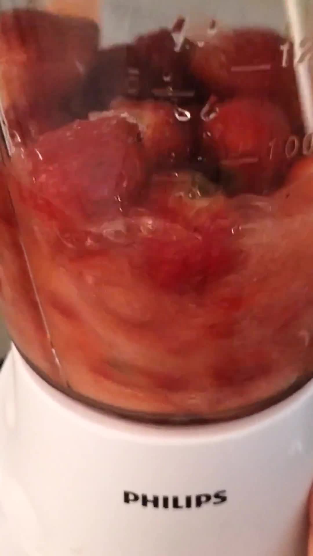 Foto langkah ke 2 dari resep Juice strawberry.