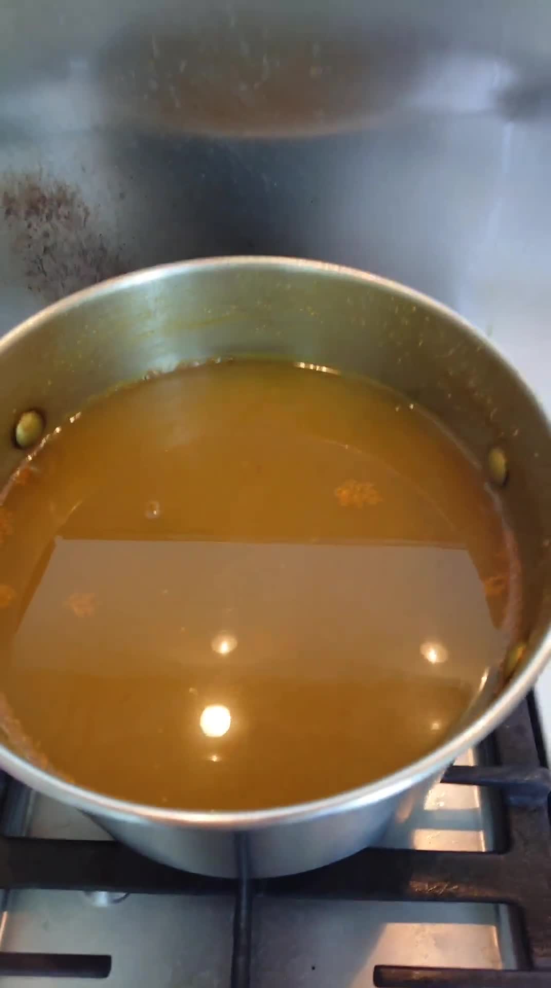 Foto langkah ke 3 dari resep 64. Jamu Kunyit Asem Sirih.