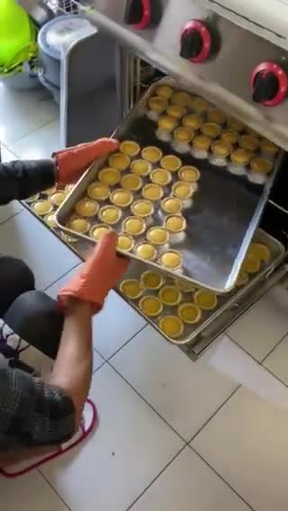 Foto langkah ke 8 dari resep Pie Susu.