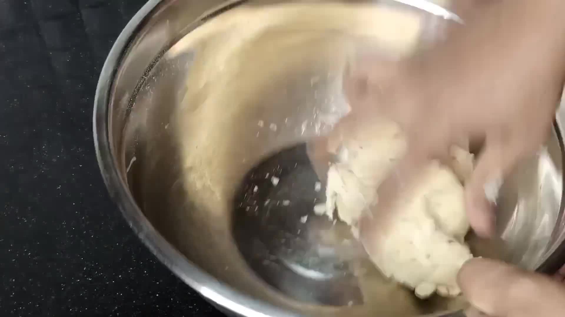 A picture of step 3 of Aloo Ke samosay.