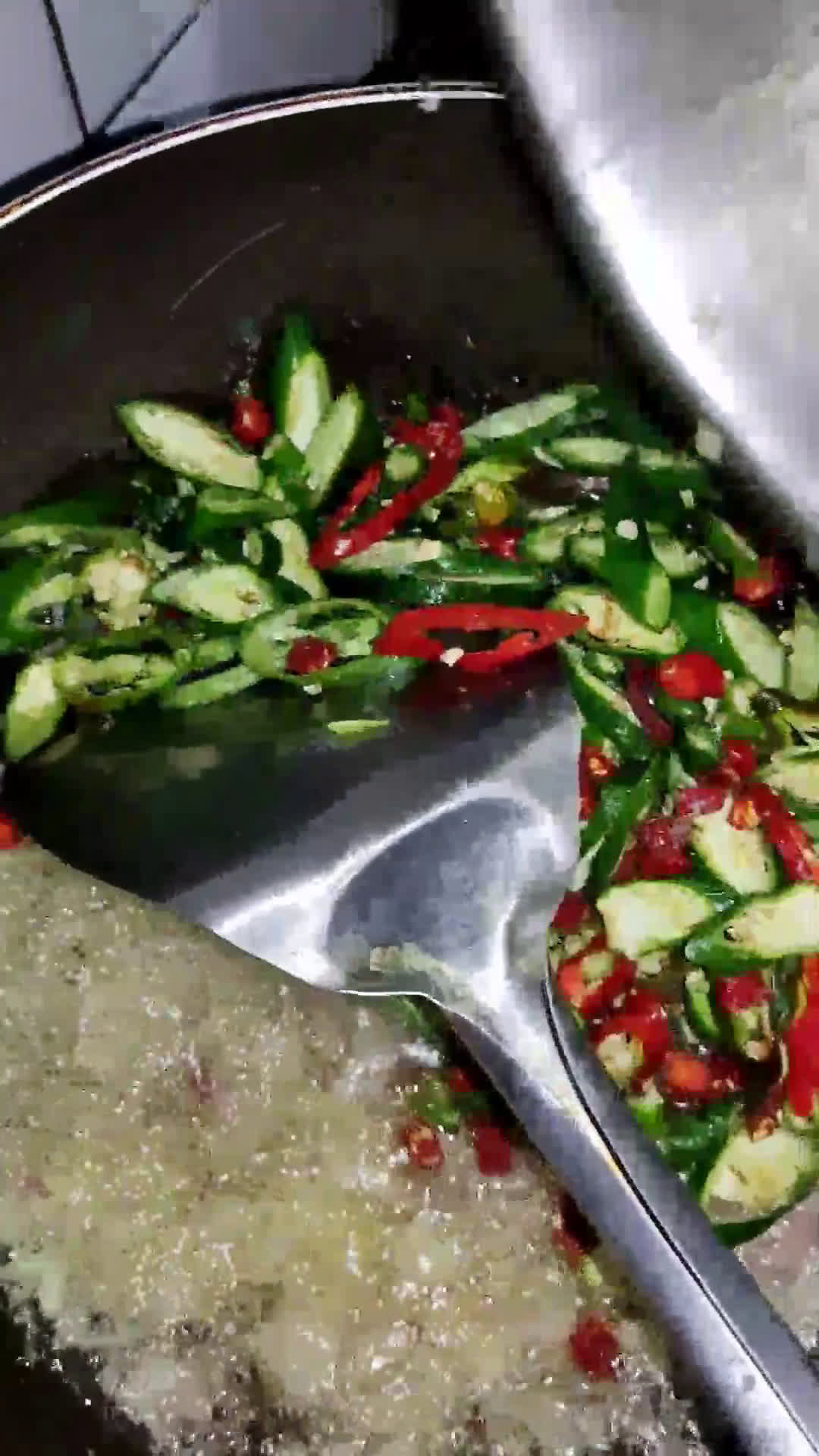 Foto langkah ke 2 dari resep Tumis cuMi sambal matah.