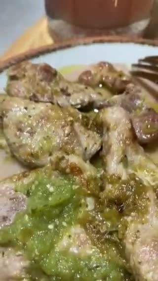 Foto del paso 5 de la receta: Cerdo el salsa verde