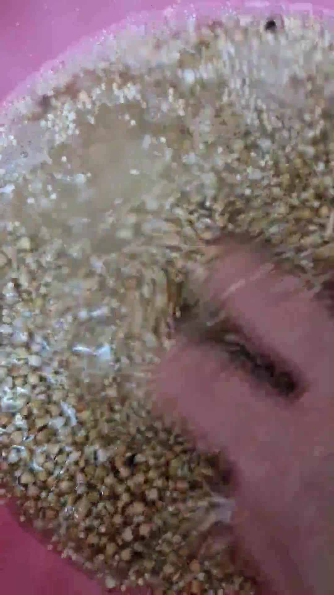 Foto del paso 1 de la receta: Pan de granos de trigo sarraceno y quinoa 🌱 sin harina, sin levadura, 🌱 larga fermentación 🌱
