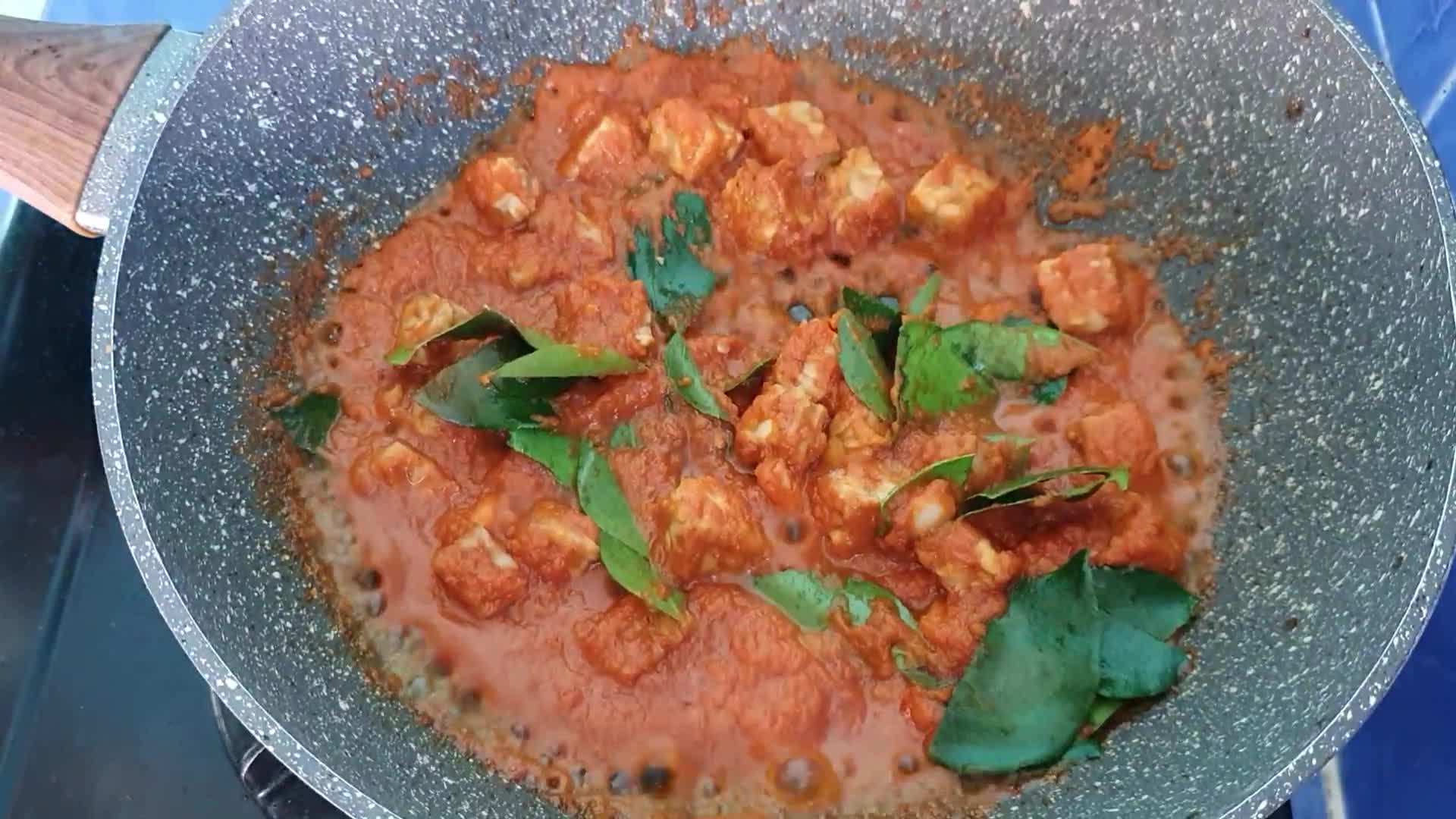 Foto langkah ke 3 dari resep Terong Ungu Tumis Rebon.