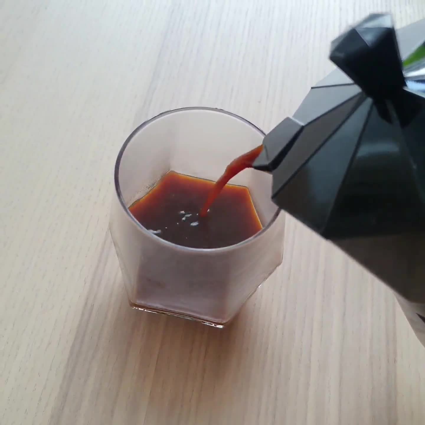 Foto langkah ke 4 dari resep 494. Ice Americano.