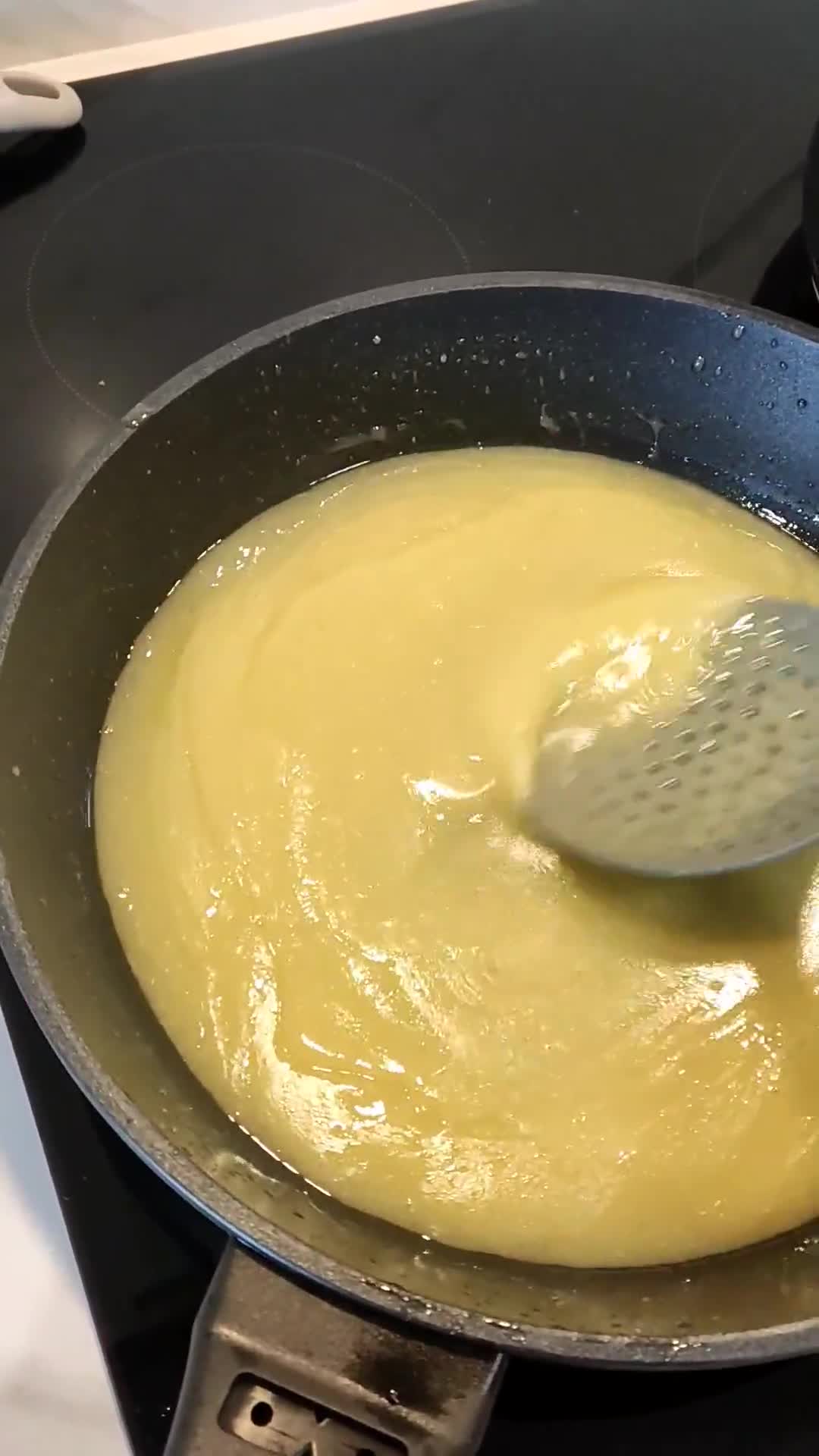 Foto del paso 3 de la receta: Bacalao al pil pil muy sencillo