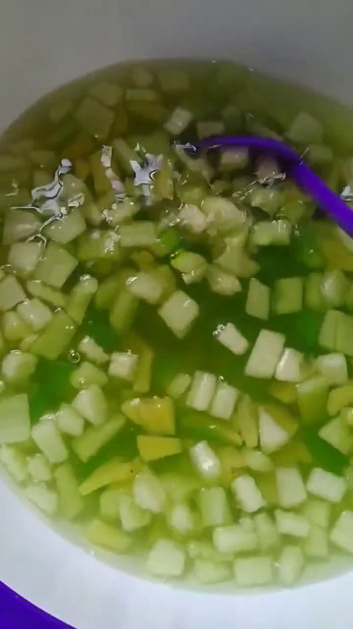Foto langkah ke 3 dari resep Es buah nanas, melon, jelly.