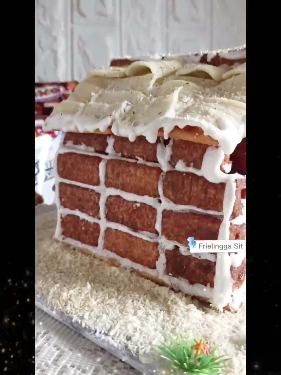 Foto langkah ke 5 dari resep Easy Ginger Bread House, with leftover biscuit, no tools needed.