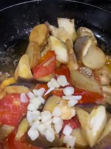 आलू बैंगन का भरता (Aloo baingan ka bharta recipe in hindi) रेसिपी चरण 4 फोटो