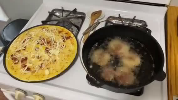 A picture of step 4 of Fried Smashed Potatoes.
