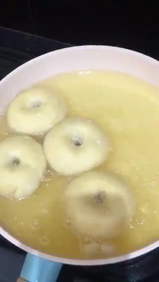 Foto langkah ke 5 dari resep Donat empuk ala mommycha.