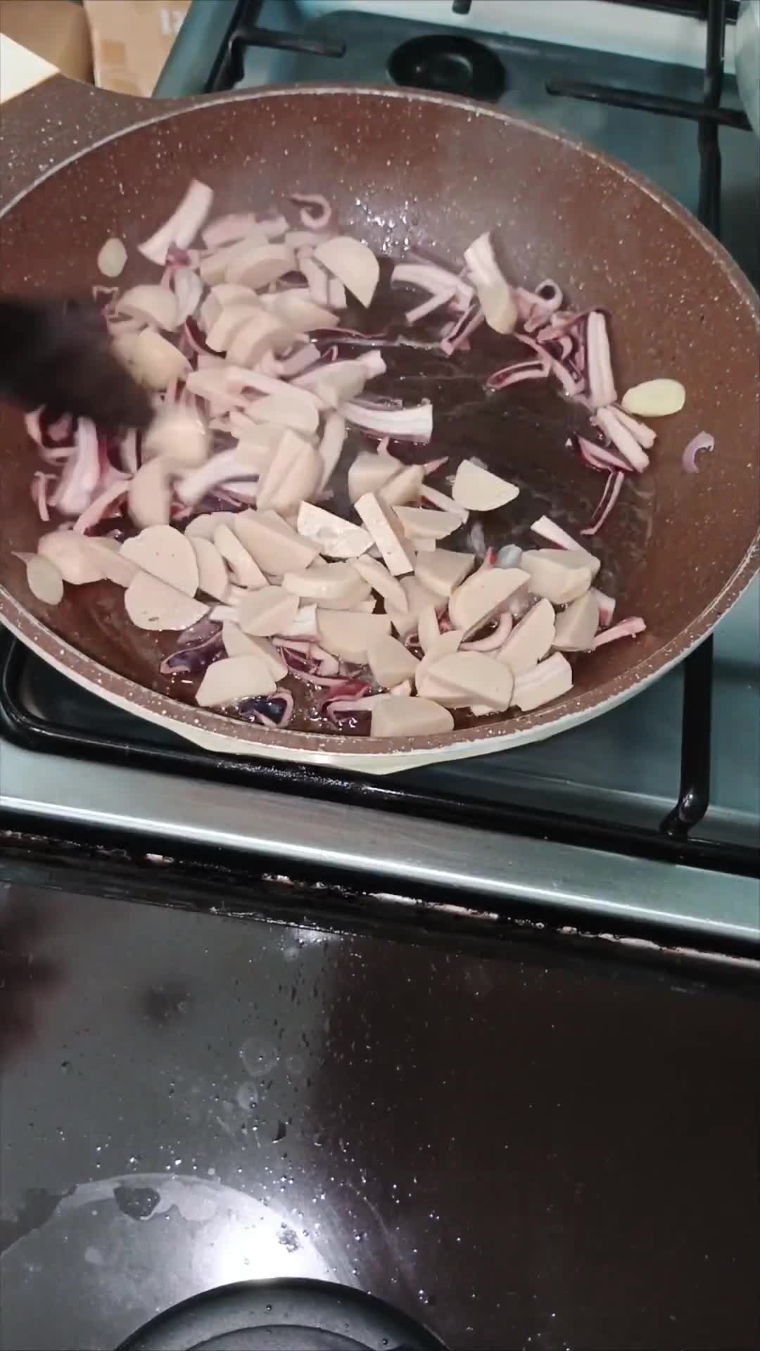 Foto langkah ke 2 dari resep Balado Cumi Bakso.