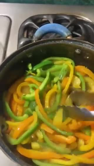 Foto del paso 4 de la receta: Pimientos 🫑 a la @Jauregrill con vino 🍷 blanco