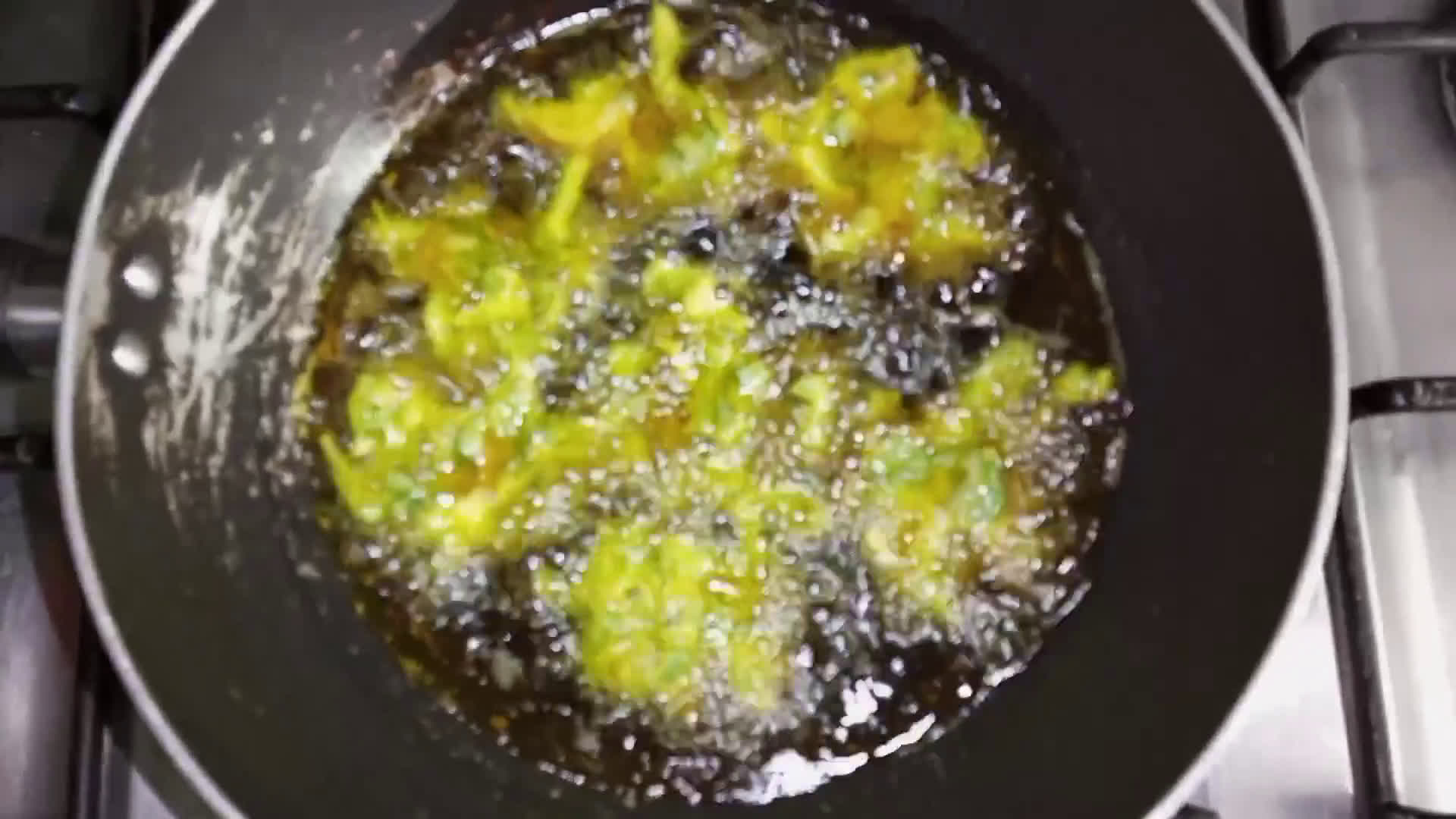 A picture of step 2 of 💚Palak Pakora💚.