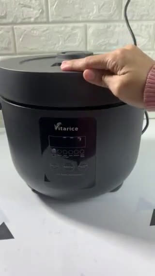 Foto langkah ke 1 dari resep Nasi Merah tumis ayam tauge.