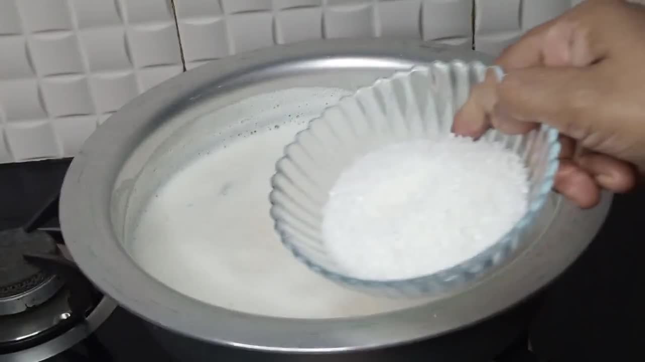 A picture of step 4 of Kesar Badam ka Sarbat.