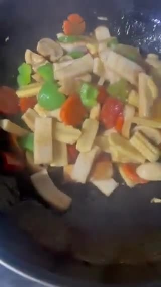 Gambar langkah 4 resipi Stir fried mix vege.
