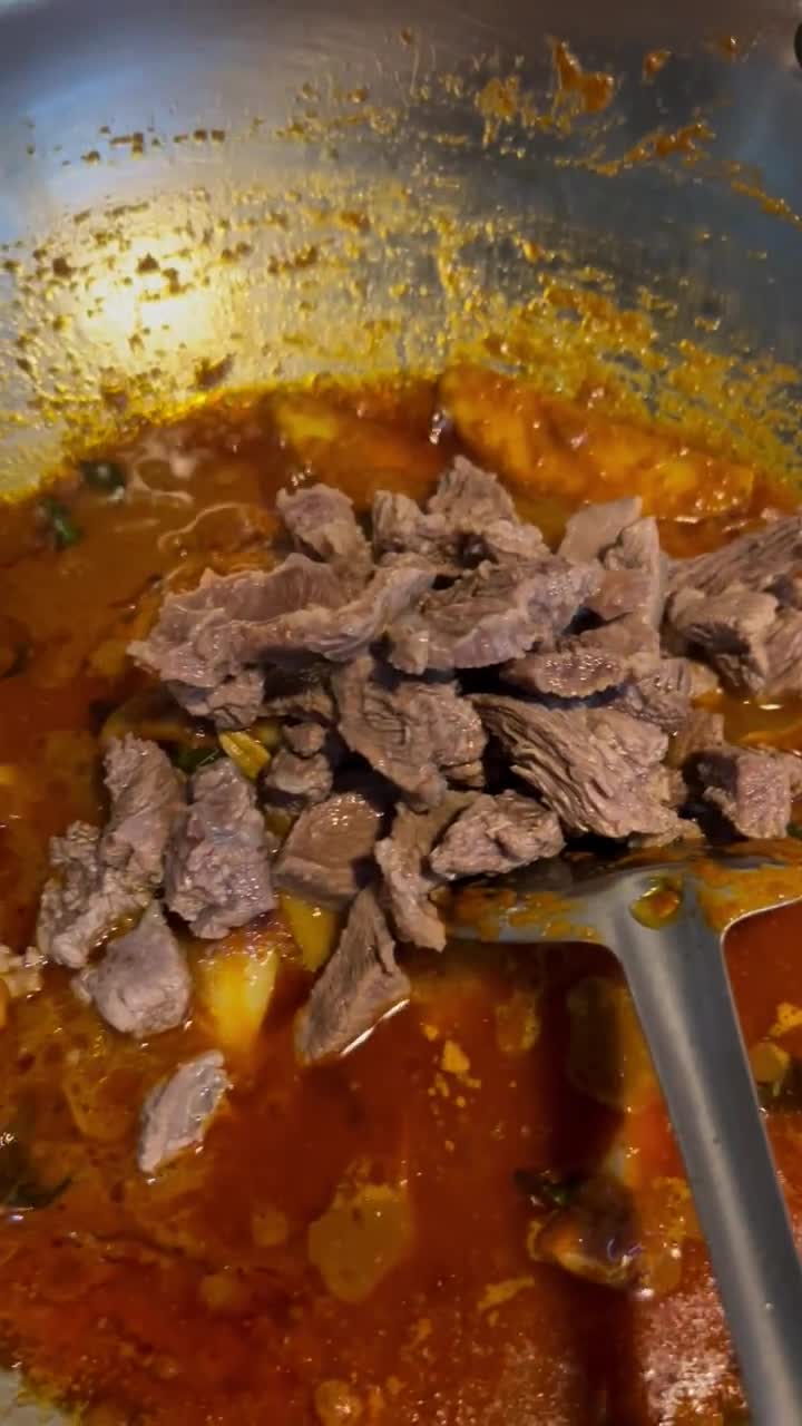 Gambar langkah 3 resipi Gulai Kari Daging.