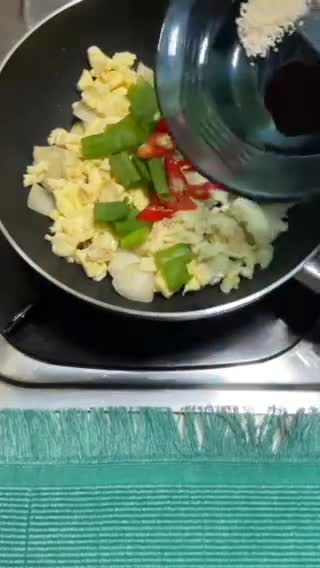Foto langkah ke 3 dari resep Telur Bombay Saus Tiram.