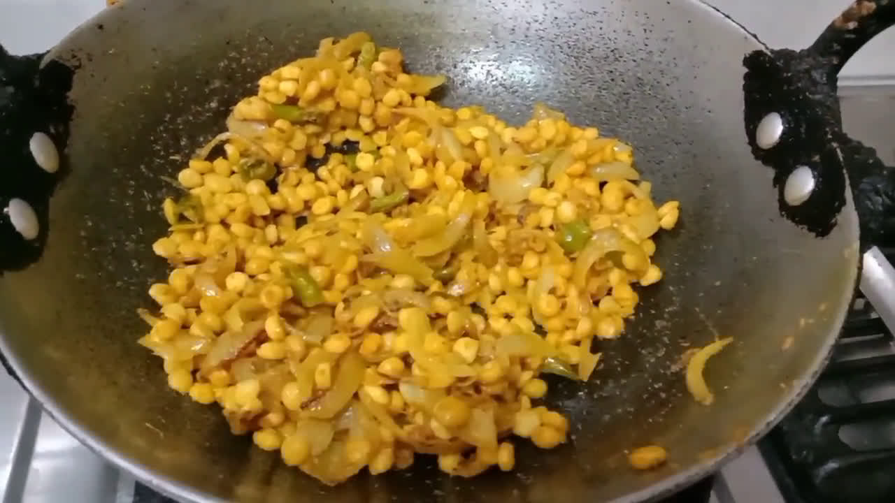 तोरई चना दाल सब्जी (Torai chana dal sabzi recipe in hindi) रेसिपी चरण 4 फोटो