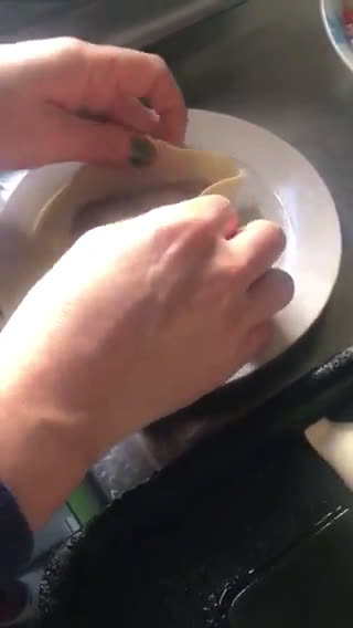 Foto del paso 3 de la receta: Fatay (Empanadas árabes)