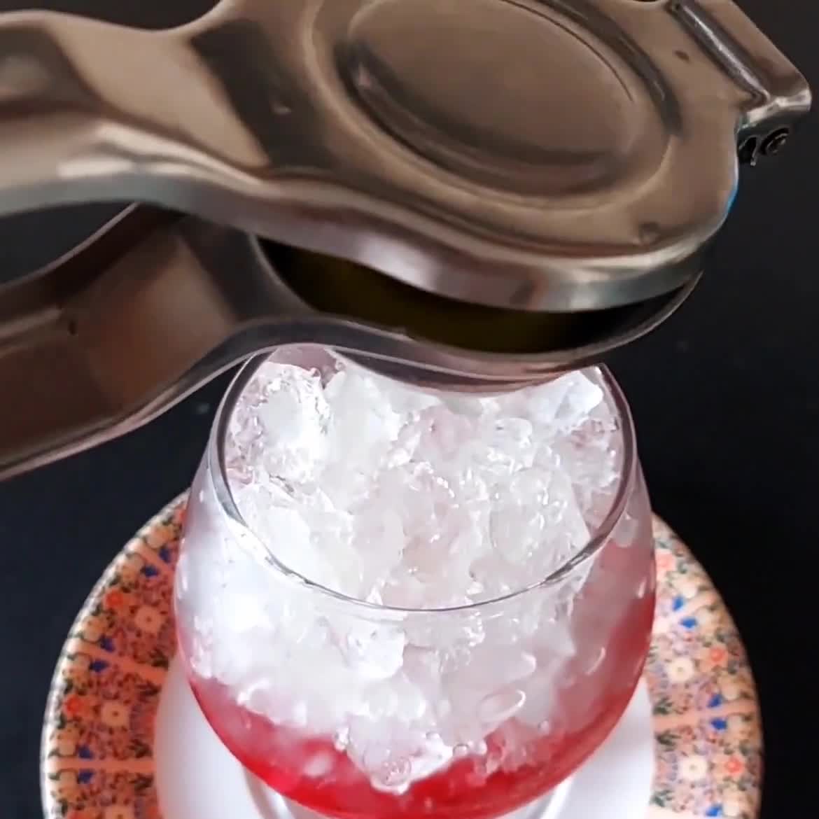 સ્ટ્રોબેરી શીકંજી (Strawberry Shikanji Recipe In Gujarati) રેસીપી સ્ટેપ2ફોટો