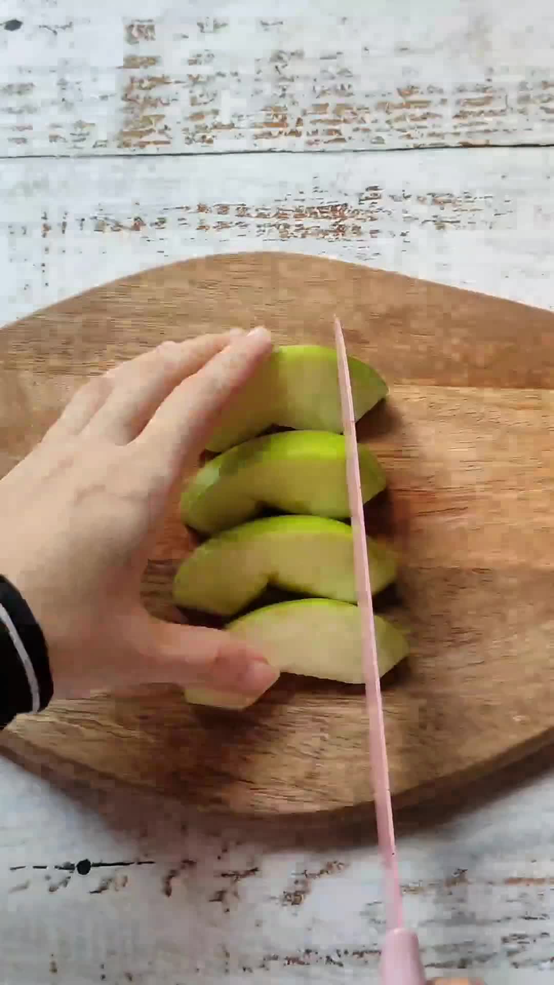 Gambar langkah 7 resipi Salad Campuran Avocado Sosej Pasta.