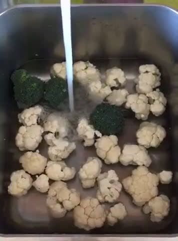 Foto del passaggio 1 della ricetta Pasta “chi vrocculi arriminati”🌷