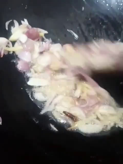 Gambar langkah 3 resipi Sup Kaki Ayam Ala Thai.