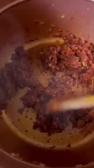 صورة لخطوة 3 من وصفة مطازيز في القدر الكهربائي 🤤😍🇸🇦