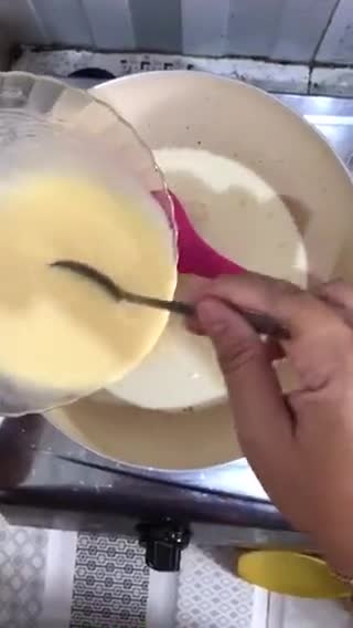 Foto langkah ke 4 dari resep Cheese Custard Pastry.