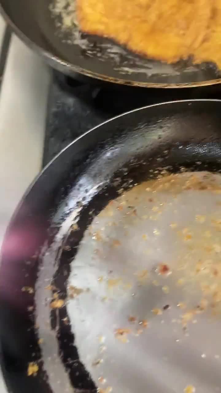 Foto del paso 3 de la receta: "Pechugas de pollo empanizadas, doradas y crujientes ¡Un plato irresistible!"