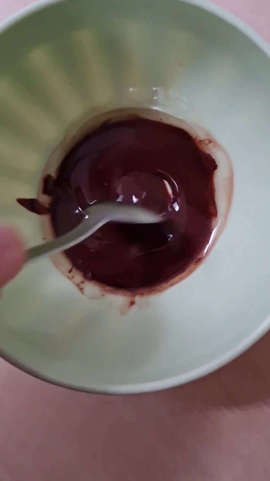 Foto del paso 4 de la receta: Mega galleta de almendras, coco y canela 🌱 sin azúcares agregados ni edulcorantes 🌱 keto 🌱
