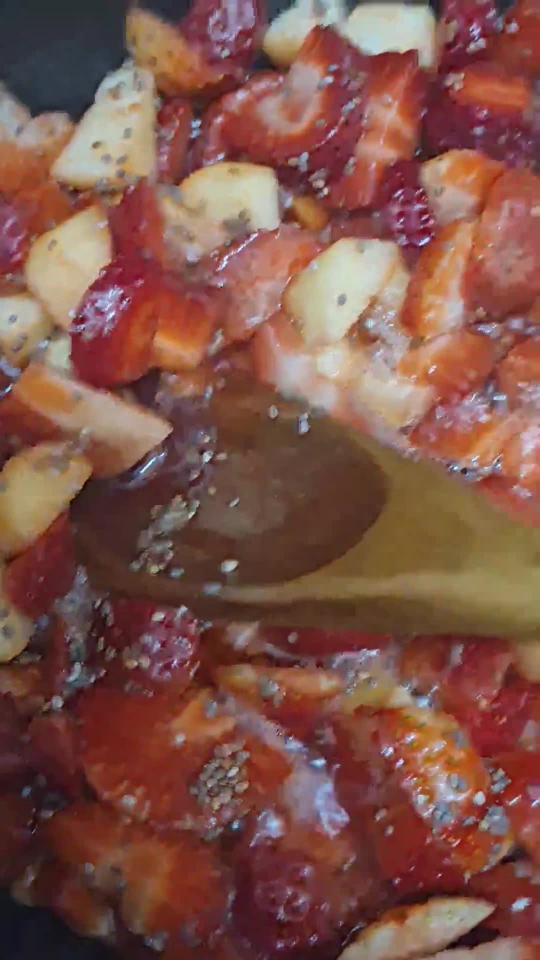 Foto del paso 2 de la receta: Mermelada de frutillas sin azúcar ni edulcorante 🍓