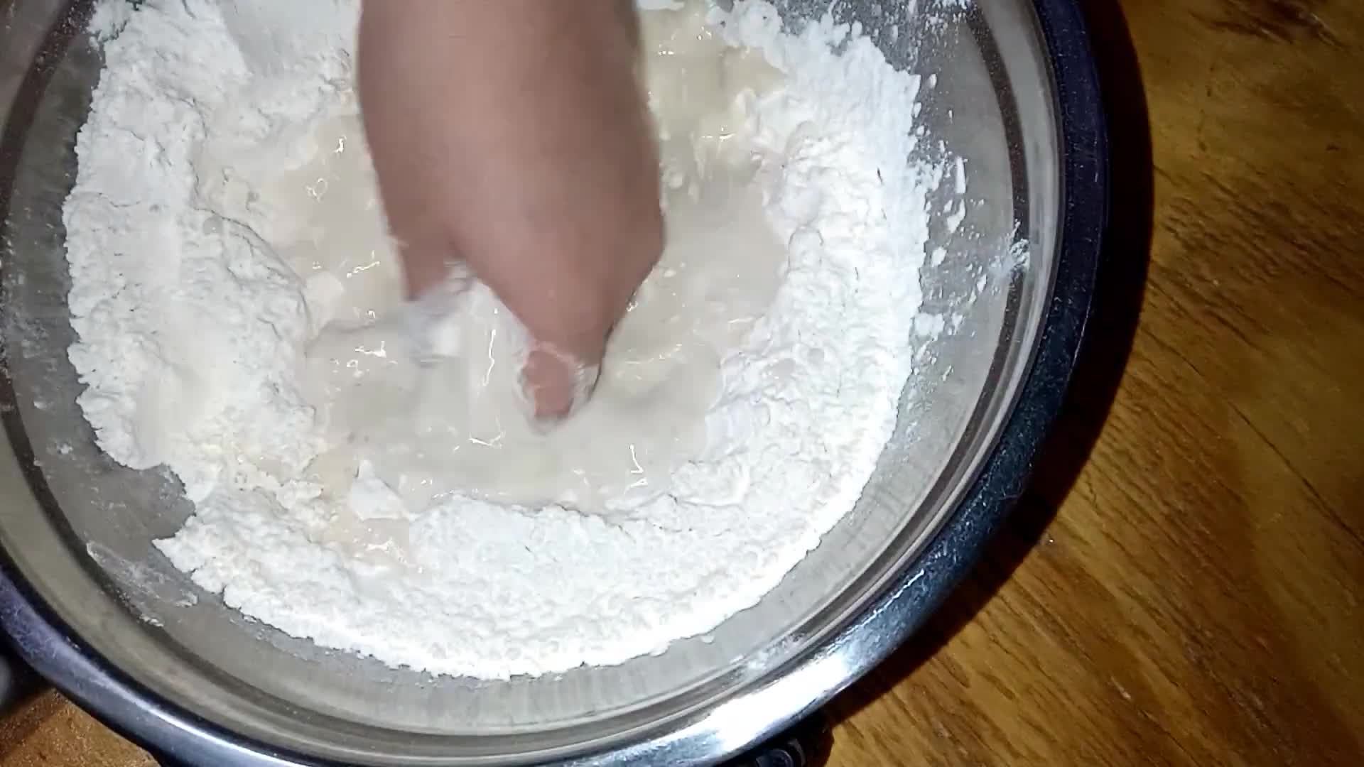 Foto del paso 4 de la receta: Bizcochitos de grasa hojaldrados
