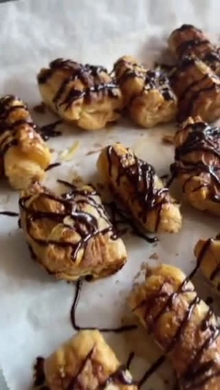 Foto del paso 5 de la receta: Canutillo de hojaldre relleno de crema de cacahuete