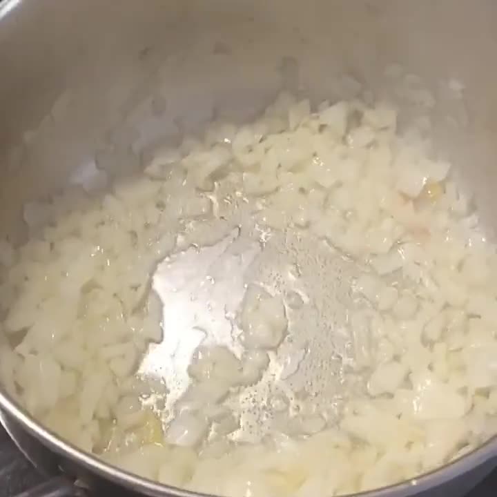 Foto del paso 2 de la receta: Calamares en salsa