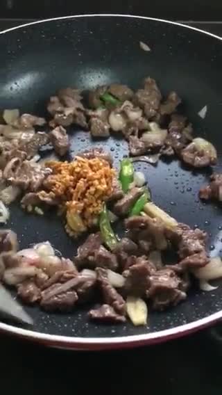 Gambar langkah 2 resipi Tumis Midin Rusa.