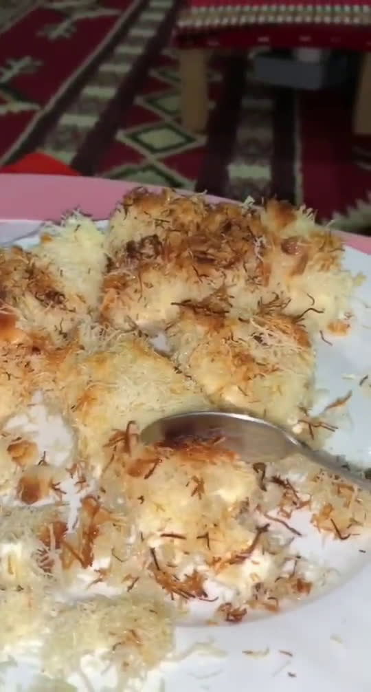 صورة لخطوة 5 من وصفة وصفة الكنافة 😍