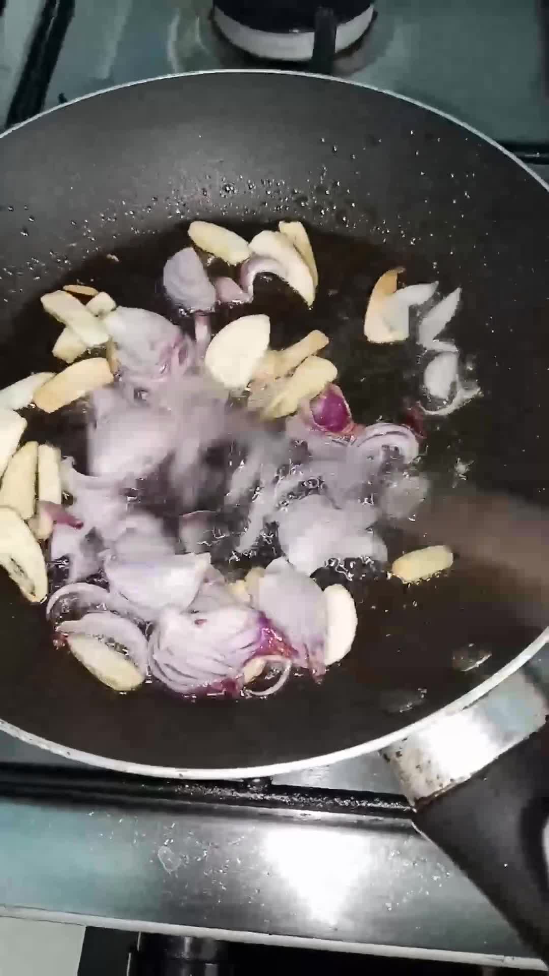 Foto langkah ke 2 dari resep Sop Tetelan Bakso.