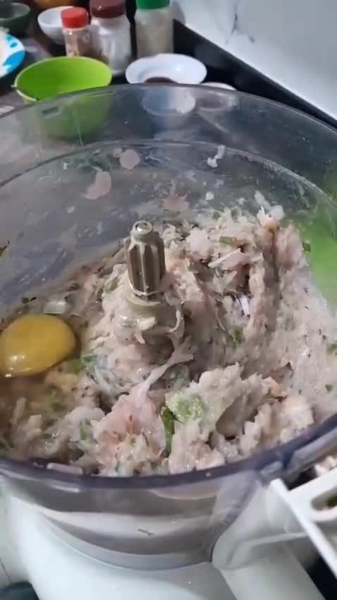 Foto langkah ke 3 dari resep Lumpia Ikan Tenggiri.