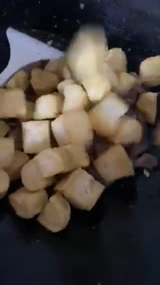 Foto langkah ke 5 dari resep Tumis Tahu Sirloin.
