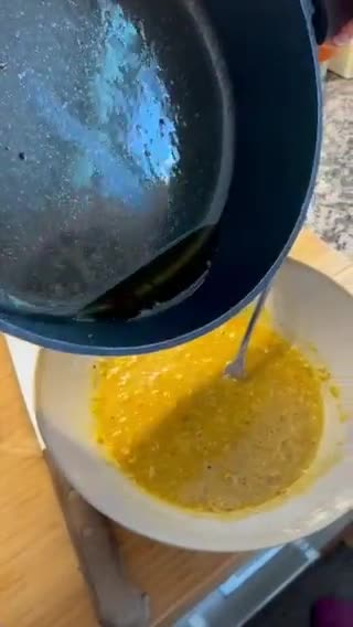 Foto del paso 2 de la receta: Carbonara Original Trufada 🧀🥓